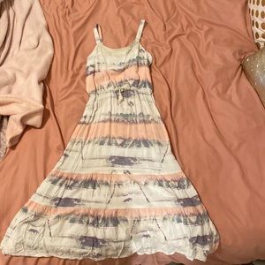 Cute beach pink / white dress.